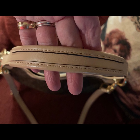 Authentic Michael Kors handbag - Picture 9 of 10